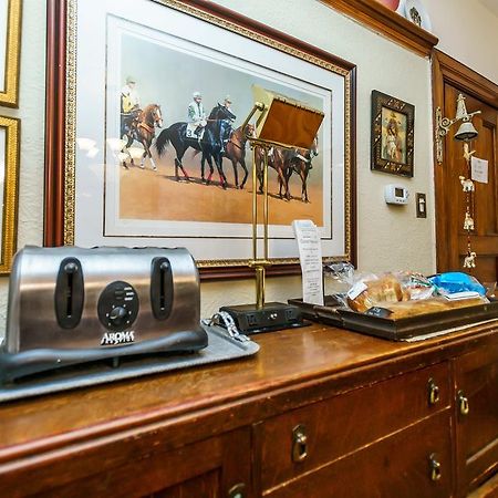 Elliott House Bed & Breakfast 토론토 외부 사진