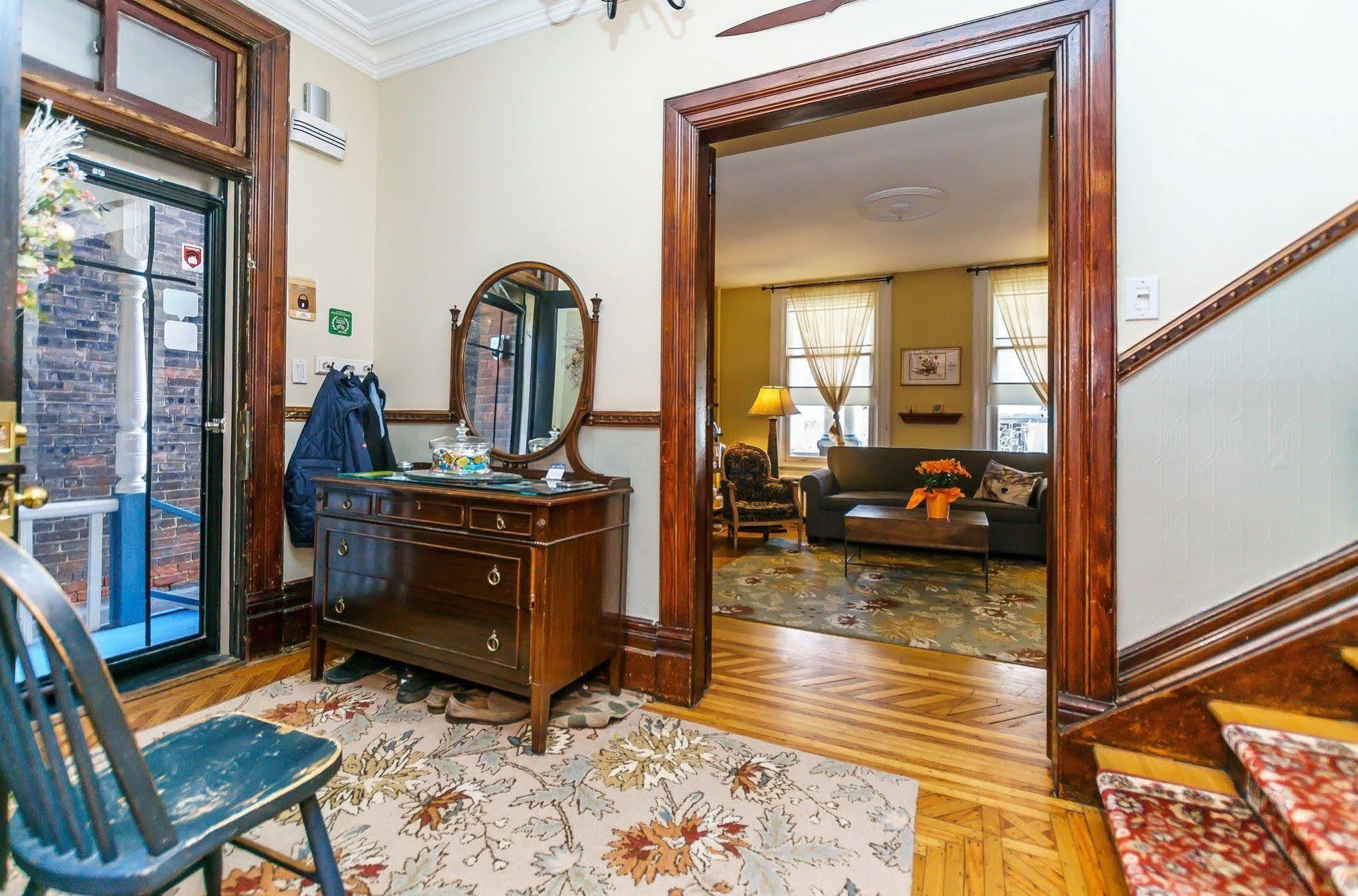 Elliott House Bed & Breakfast 토론토 외부 사진